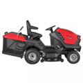 Profesionálny traktor na trávu