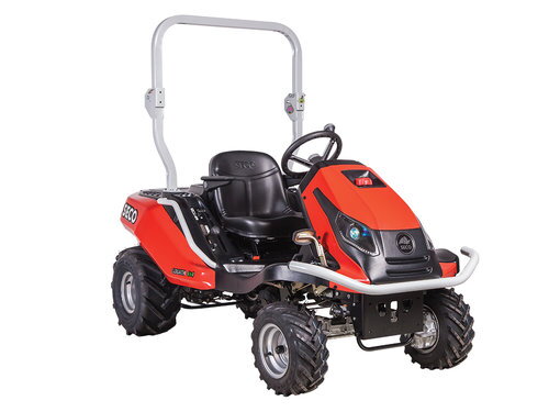 Trakt. mulčovacia kosačka CROSSJET NC 92 _ 4WD Trakt. mulčovacia kosačka CROSSJET NC 92 _ 4WD